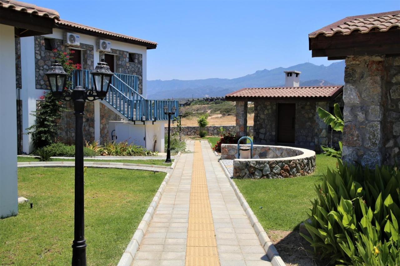 Ardic Agaci Holiday Village Фамагуста Екстериор снимка